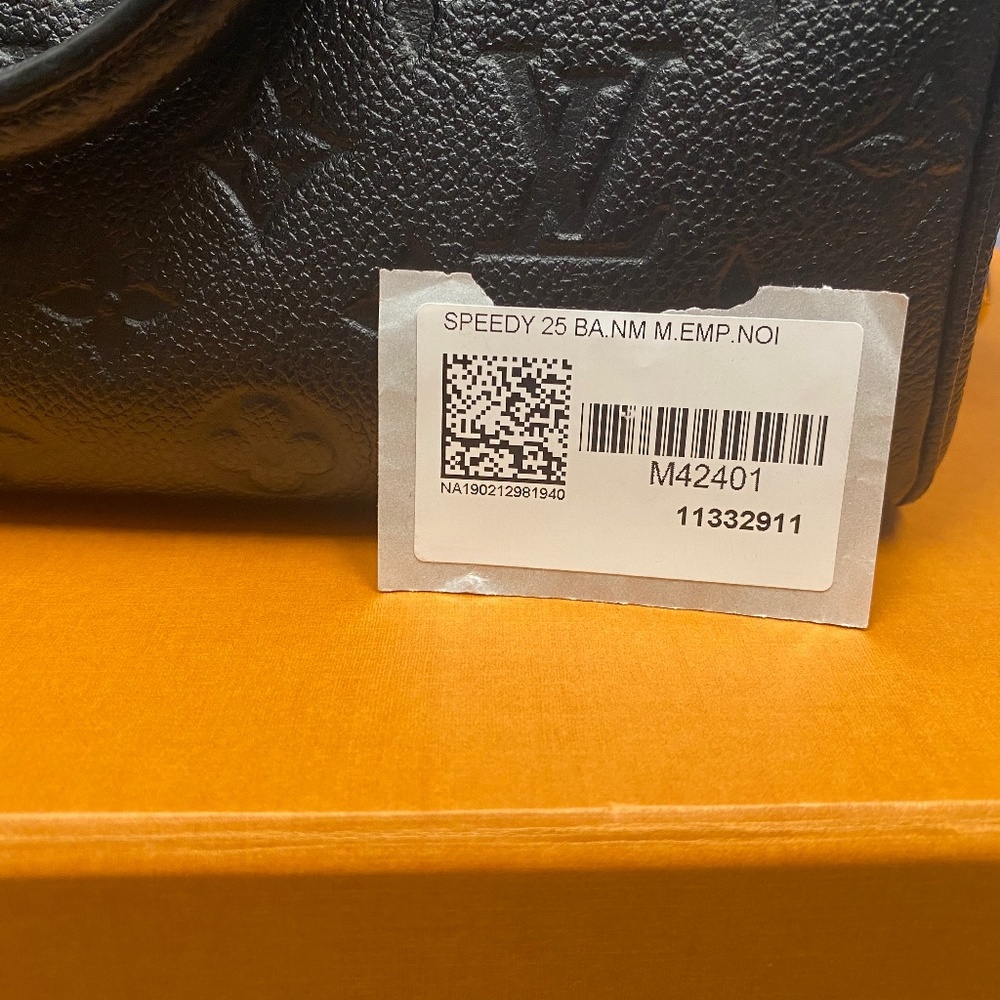 Louis Vuitton- Bandouliere Speedy 25 Satchel